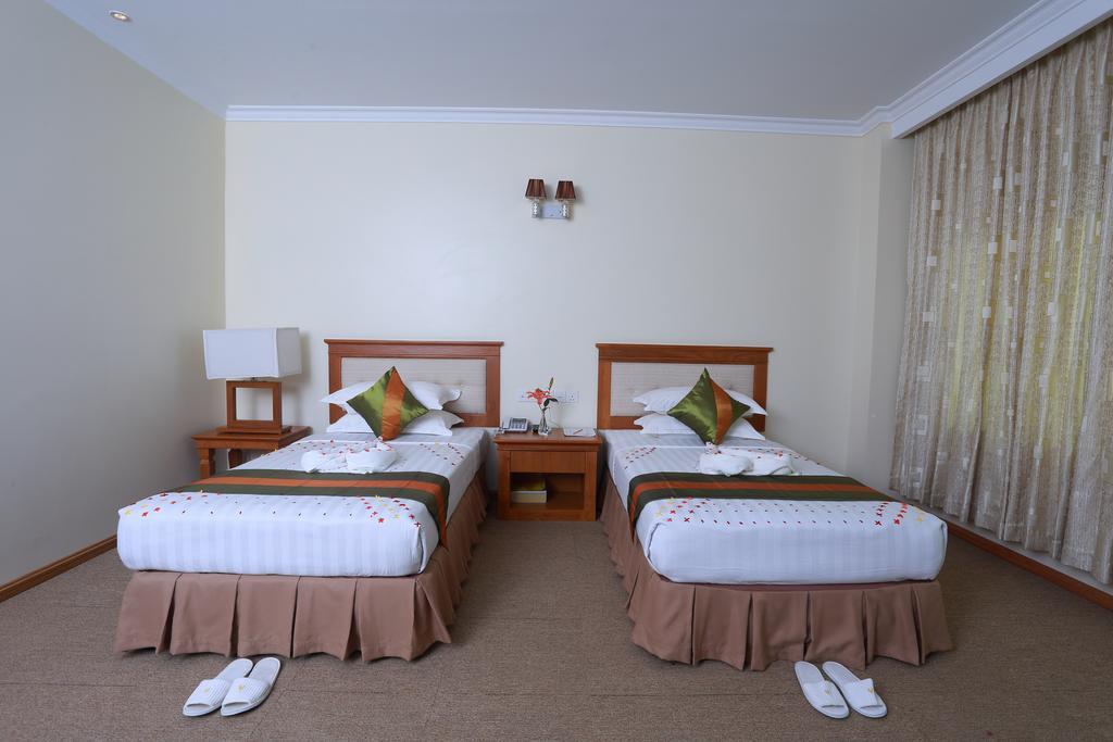 Apex Hotel Naypyidaw Oda fotoğraf