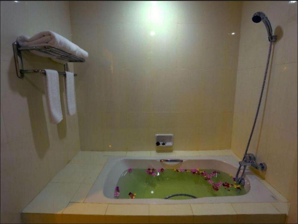 Apex Hotel Naypyidaw Dış mekan fotoğraf