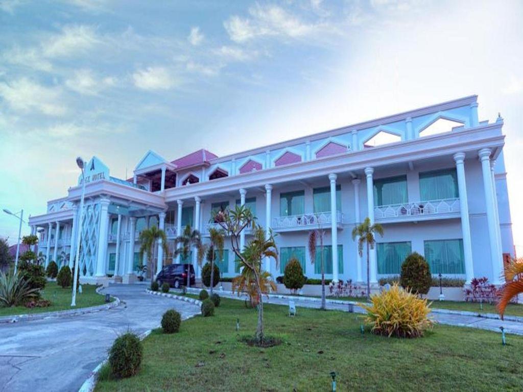 Apex Hotel Naypyidaw Dış mekan fotoğraf
